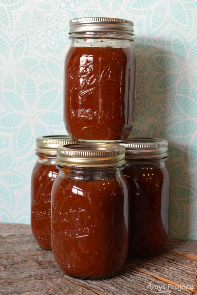 Delicious recipe for fresh sweet chili sauce. We love chili sauce on our meatloaf and in baked beans.
