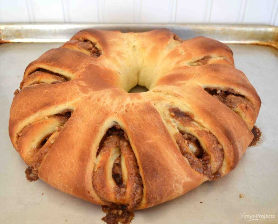 Mmmm delicious homemade King Cake to celebrate Mardi Gras.  This King Cake recipe brings the flavors of NOLA to your kitchen and party.